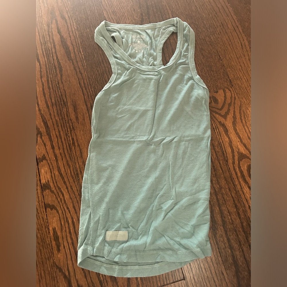 Set active tank 
Size xs